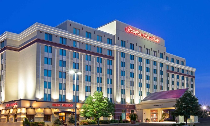 Skokie Hotel | Hampton Inn & Suites Chicago-North Shore/Skokie