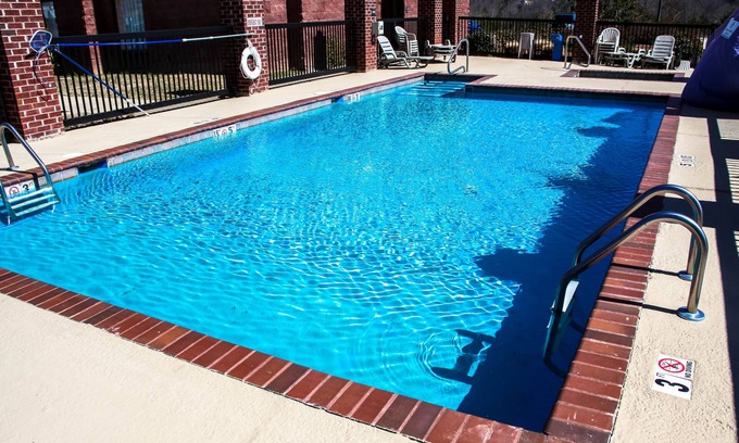 Grenada Hotel | Hampton Inn & Suites Grenada