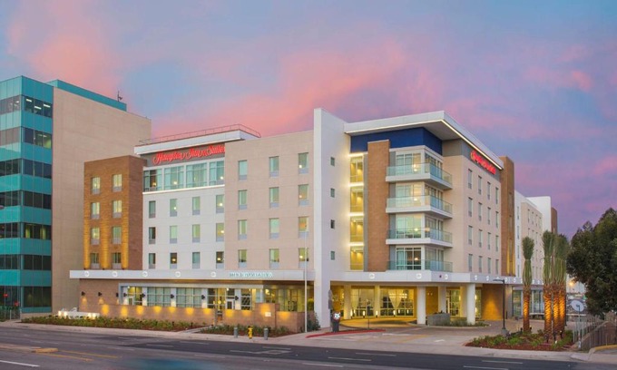 El Segundo Hotel | Hampton Inn & Suites LAX El Segundo