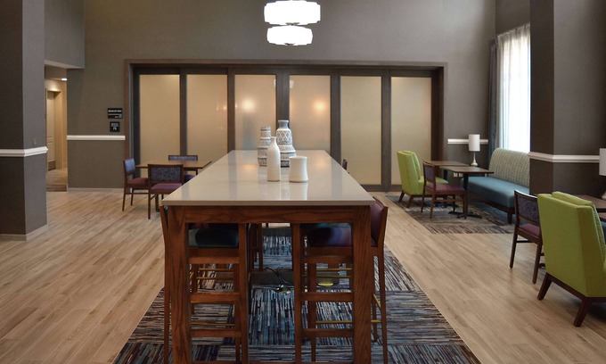 Moylan Hotel | Hampton Inn & Suites Philadelphia/Media