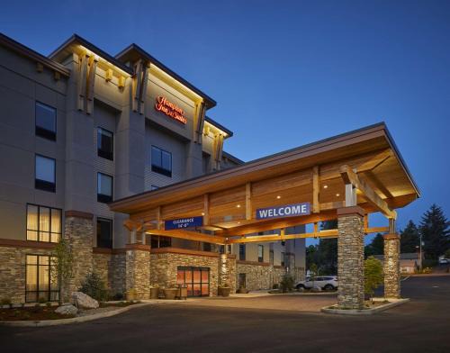Roseburg Hotel | Hampton Inn & Suites Roseburg