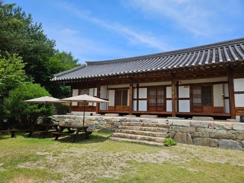 Hwarim House | Hamyang Namgye Ilodang Hanok Stay