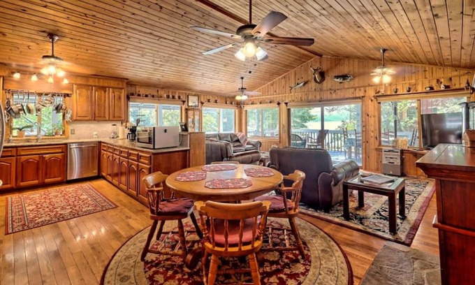 Clayton House | Hannahs Perch on Lake Burton with Private Top Patio and Bottom Dock