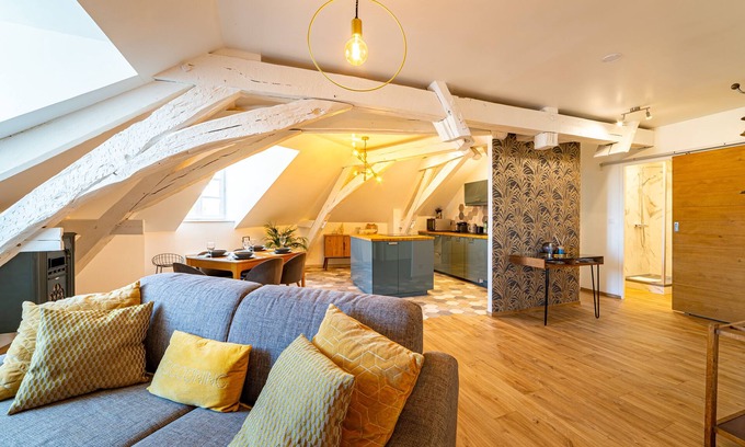 Blois Apartment | "Happy Cocoon" - Immersion in the historic center