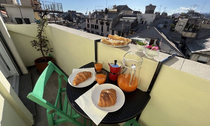 Genoa Historical Centre Apartment | Happy Family Apartments The Roof