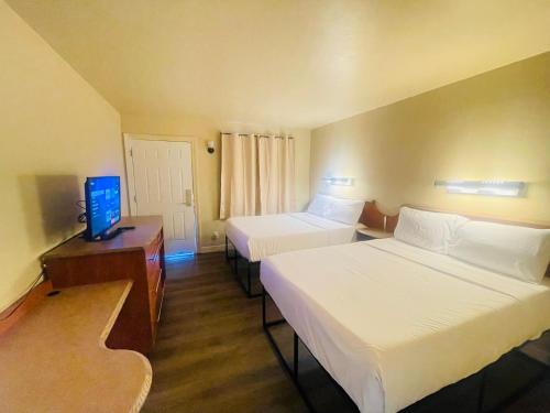 Eloy Hotel | Happy Smart Inn I-10 Eloy and Casa Grande