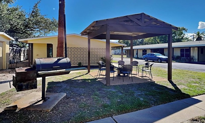 Fulton Condo | Harbor Lights Cottages #3