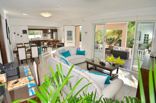 Platanos Apartment | *Haritos traditional Apt-5min from Falassarna Bch*