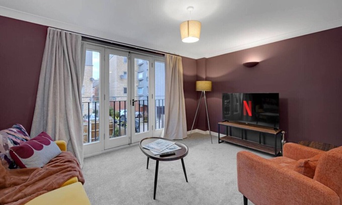 Ipswich House | Harland Haven: Spacious 4BR House in Ipswich