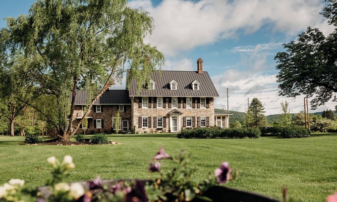 Bellefonte Bed & Breakfast | Harmony Forge Inn
