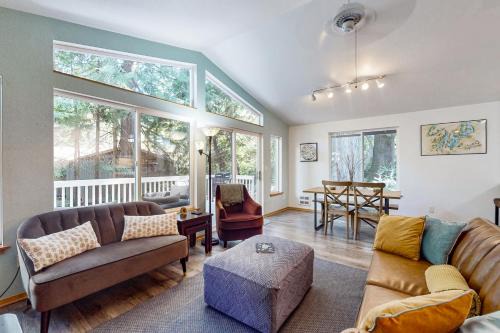 Burley House | Harstine House