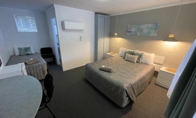 Hatton Vale Hotel | Hatton Vale Motel