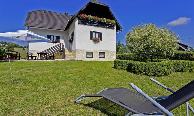 Korana Apartment | Haus Anna in Rastovača - Plitvicer Seen/Haus Anna in Rastovača - Appartement für 2 Personen