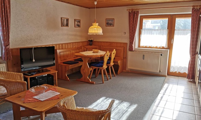 Haidmuhle Apartment | Haus Haidweg Wohnung 3 - 2 Zimmer, ca. 50 qm für 2-4 Personen im 1. Obergeschoss mit Balkon
