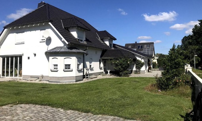 Neuzelle Apartment | Haus Im Grnen House in the green