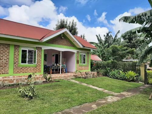 Kitojo House | Havannah Campsite and Homestay
