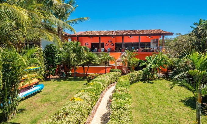 Potrero House | Have Fun in this Huge Beachfront Home with Infinity Pool at Potrero