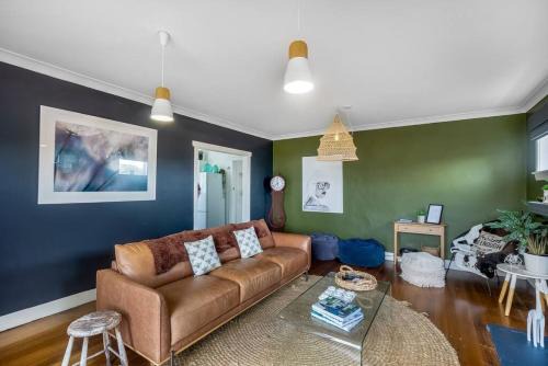 Glenorchy House | Haven on Timsbury, Urban Escape near Mona