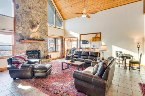 Hayesville House | Hayesville Home with Hot Tub and Mountain Views!