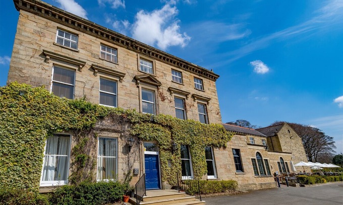 Liversedge Hotel | Healds Hall Hotel