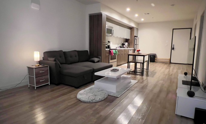 Westlake South Apartment | Heart of LA - Modern DTLA-KTown Apartments