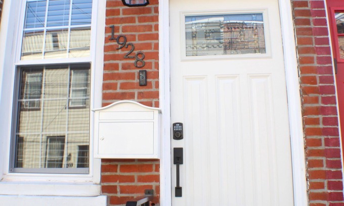 Point Breeze House | Heart Of South Philly