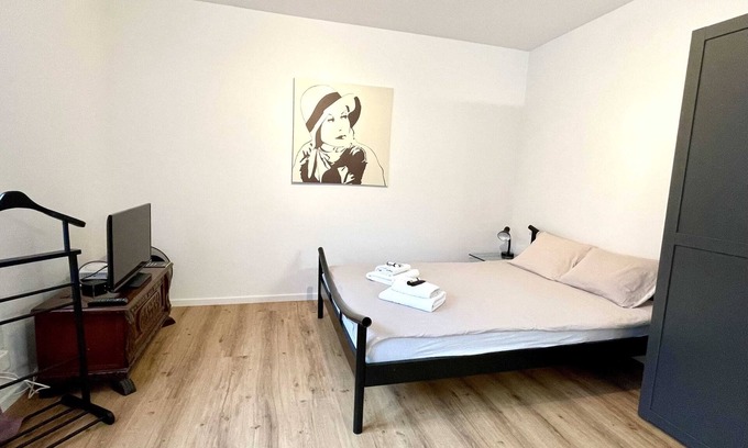 Hochschulen Apartment | Heart of Zurich Modern Studio (HG14)