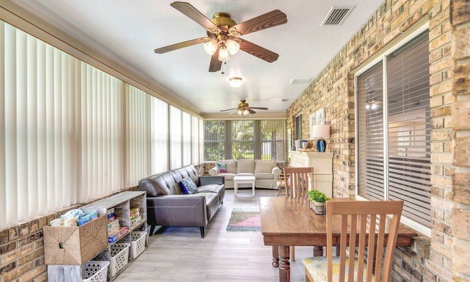 Spring Hill Cottage | Heated Pool & 4-in-1 Grill: Spring Hill Haven!