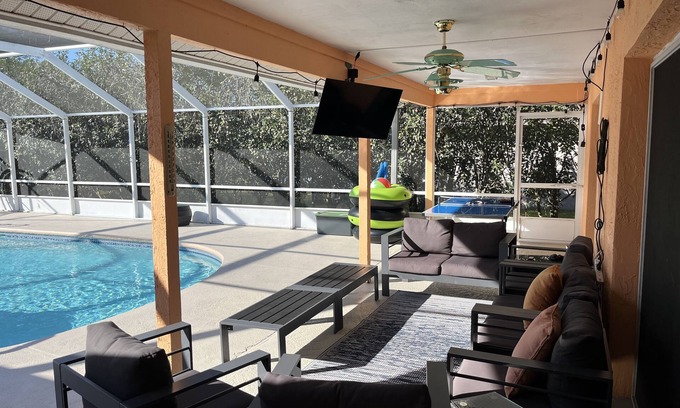 Palm Coast House | Heated Pool, Air Hockey Table, Near Pine Lakes Golf Course