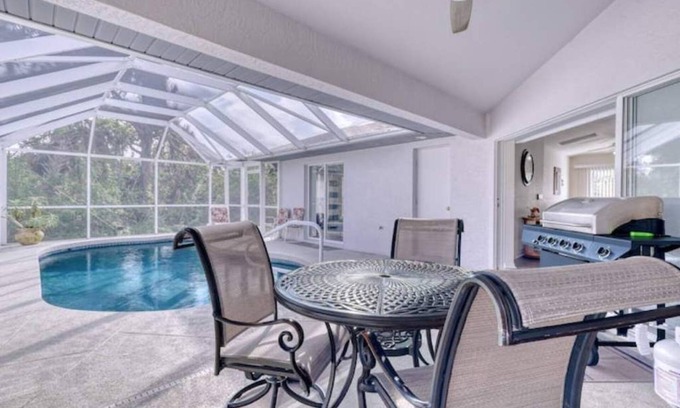 Rotonda Lakes House | Heated Pool Paradise close to beaches.