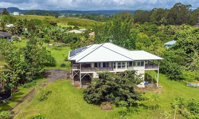 Honomu House | Heavenly Hawaii Retreat Home near Hilo, Ocean & Waterfalls