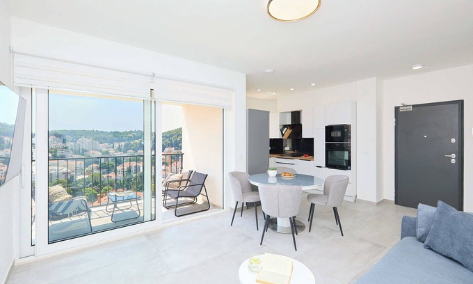 Babin Kuk Apartment | Hedera Estate, Hedera A47