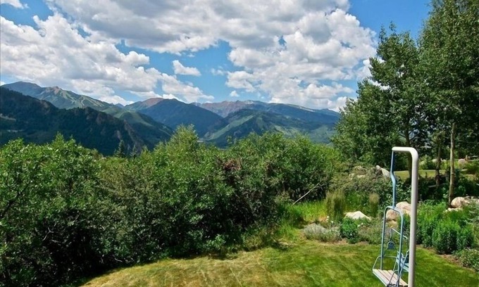 Red Mountain House | Heirloom Aspen: Luxury Private Home With Jawdropping Unobstructed Views of Aspen