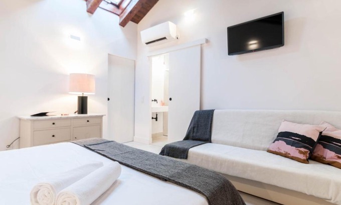 Centro Apartment | Hellenhost - Gran Vía