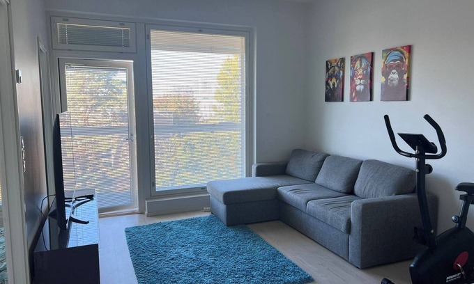 Myyrmaki Apartment | Helsinki City or Airport 16min, convenience place