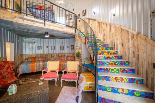 Mount Sterling Bed & Breakfast | Hermann Grain Bins Chicken Run grain bin sleeps 8