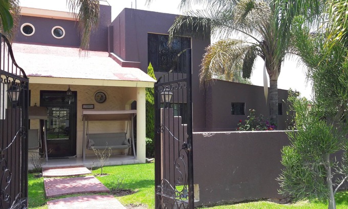Cajititlan House | HERMOSA CASA DE CAMPO EN FRACCIONAMIENTO LA NORIA DE TRES REYES AMPLIA