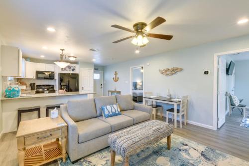 Rockport House | Heron Bay Cottage with Patio in Rockport!