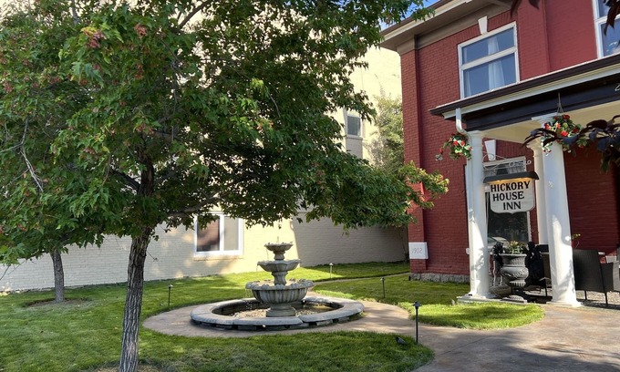 Anaconda Bed & Breakfast | Hickory House Inn