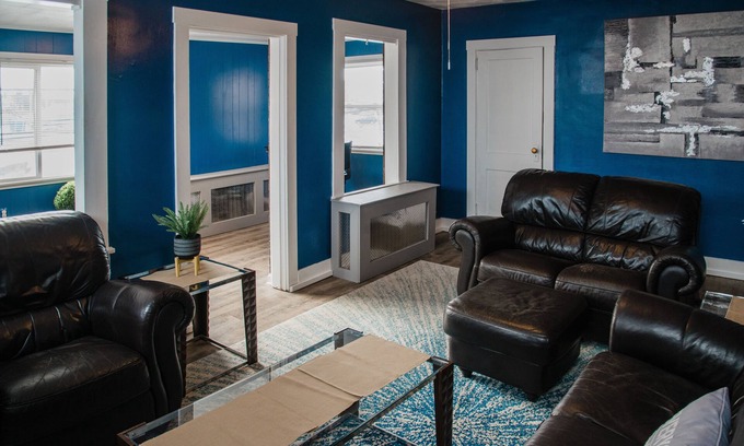 Swissvale Apartment | Hidden Gem in Swissvale sleeps 6