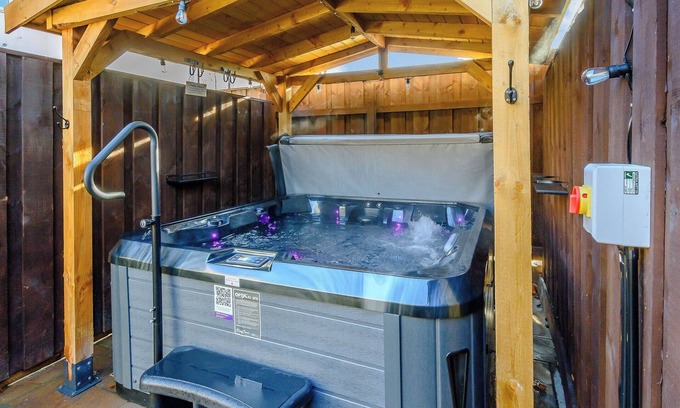 Guisborough Cottage | Hidden Winds Cottage