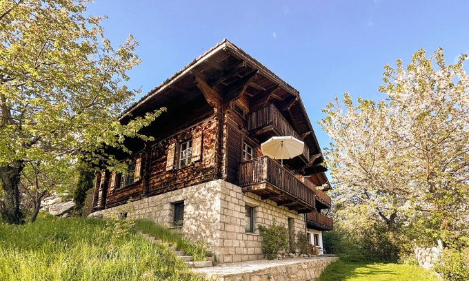Martisberg Ski Chalet | Hide-away chalet in the Swiss mountains with sauna