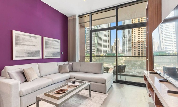 Dubai Apartment | High End 1 Bedroom with Exquisite Layout in JLT