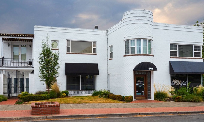 Yakima Condo | High-end Downtown Yakima Condo in Historic Building, Walk to Food and Drink