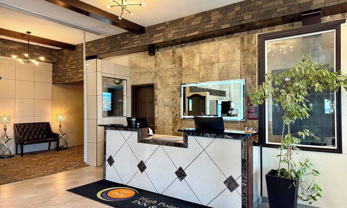 Peace River Hotel | High Point Inn & Suites Peace River