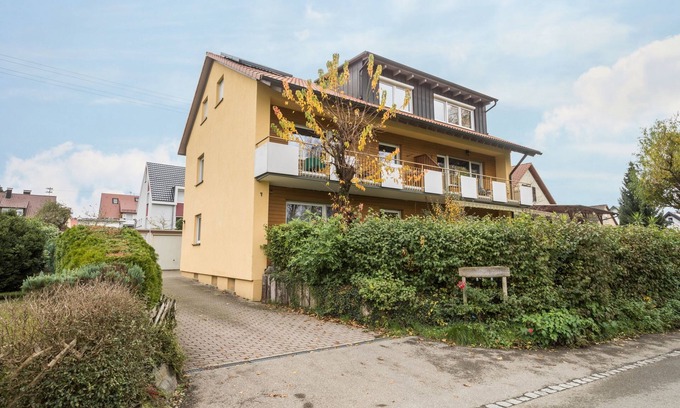 Eriskirch Apartment | High-Quality Apartment “Ferienwohnung Steinhilber 1”
