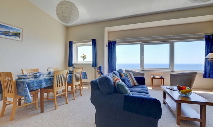 Portwrinkle House | High Tides - Three Bedroom House, Sleeps 6