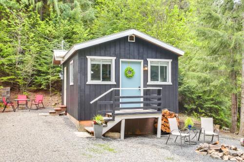 Avery Apartment | Hike and Fish Mountain Getaway in Avery!