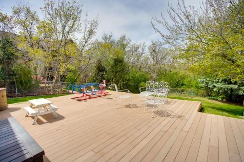 South Weber House | Hike, Golf, Ski and More Family Home in South Weber