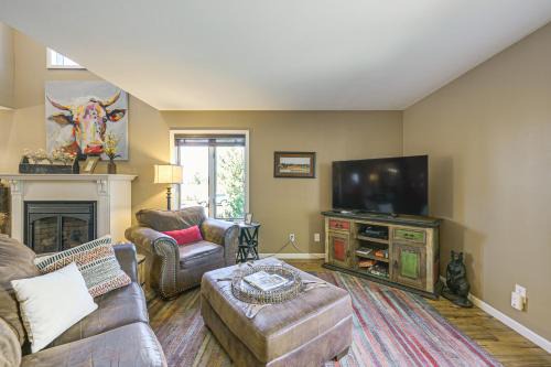 Pagosa Springs House | Hike, Ski and Dine Pagosa Springs Getaway!